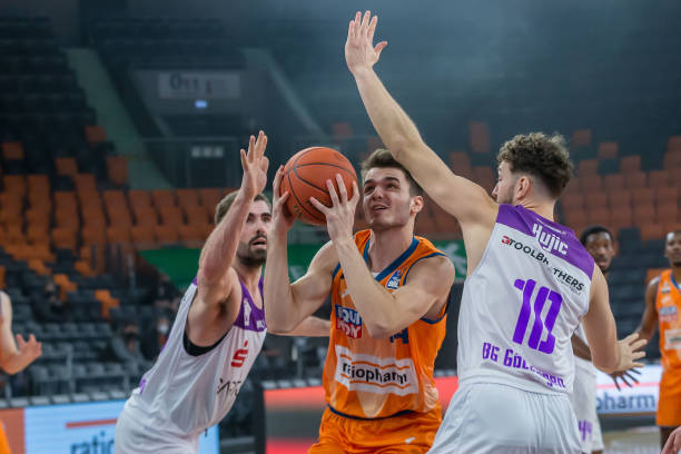 更是整个体 更是整个体