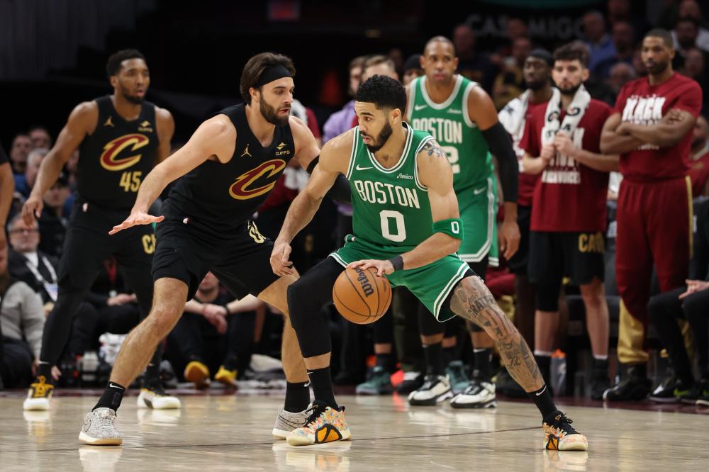 更是巩固其 更是巩固其