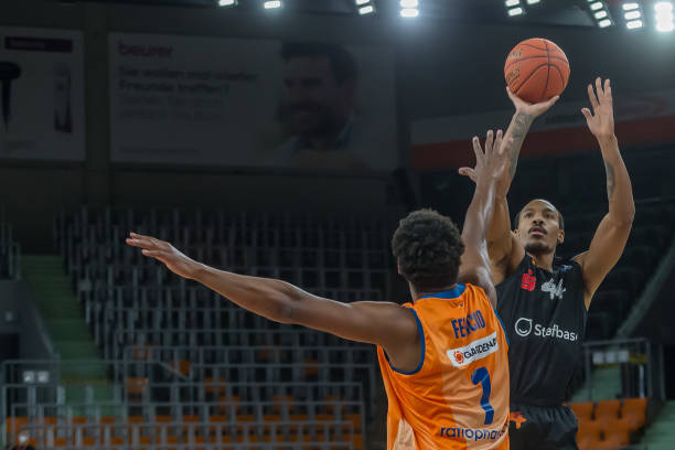 他在加盟多 他在加盟多